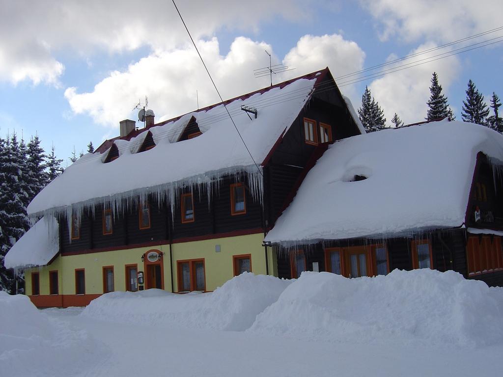 Penzion Pstruh Stožec Exteriör bild